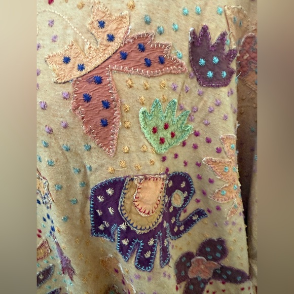 Free People Tiani Tee Embroidered Applique Elephant Flower Boho Tunic Top Yellow - Picture 6 of 7